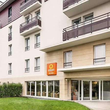 Aparthotel Adagio Access Carrières Sous Poissy Esterno foto